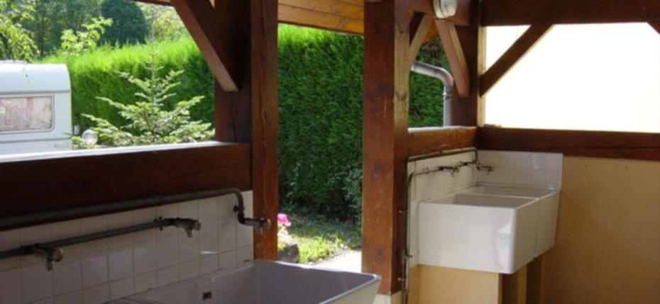 ᐃ CARAVANEIGE D&#39;ESPLANTATS ** - camping hautes pyrenees sanitaire