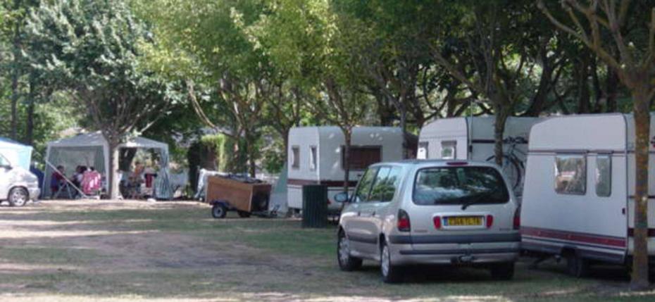 ᐃ CARAVANEIGE D&#39;ESPLANTATS ** - emplacement caravane camping hautes pyrenees