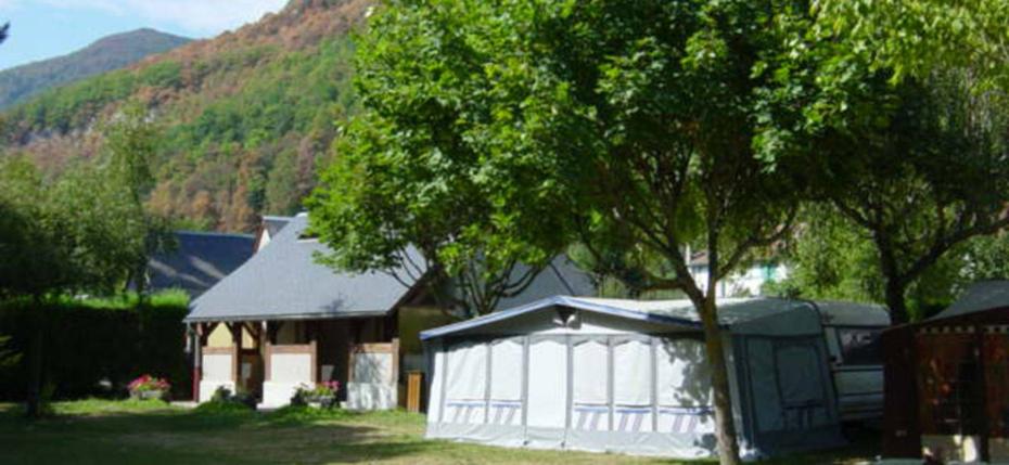 ᐃ CARAVANEIGE D&#39;ESPLANTATS ** - emplacement camping hautes pyrenees