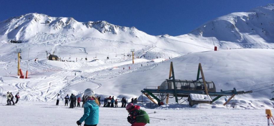 ᐃ CARAVANEIGE D&#39;ESPLANTATS ** - ski pyrenees camping